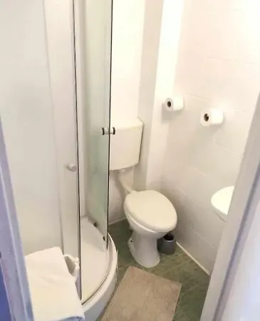 Pod Roza Bed & Breakfast 3*