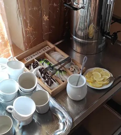 Pod Roza 住宿加早餐酒店 3*