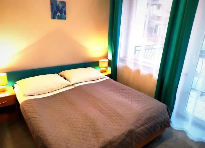 Bed & Breakfast Pod Roza 3*