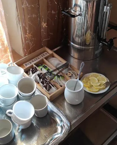 Pod Roza Bed & Breakfast 3*